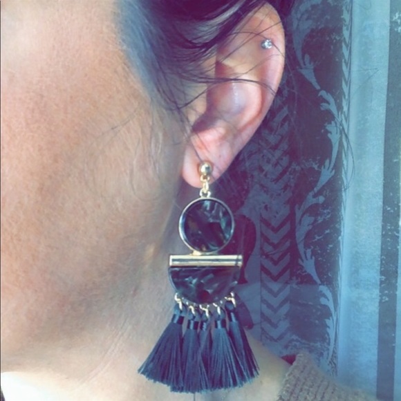 Green Tassel Earrings - Picture 4 of 4